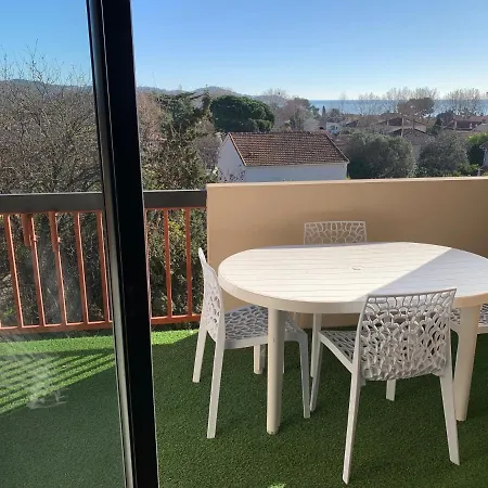 Plage à Pied à 3 Mns Appartement *